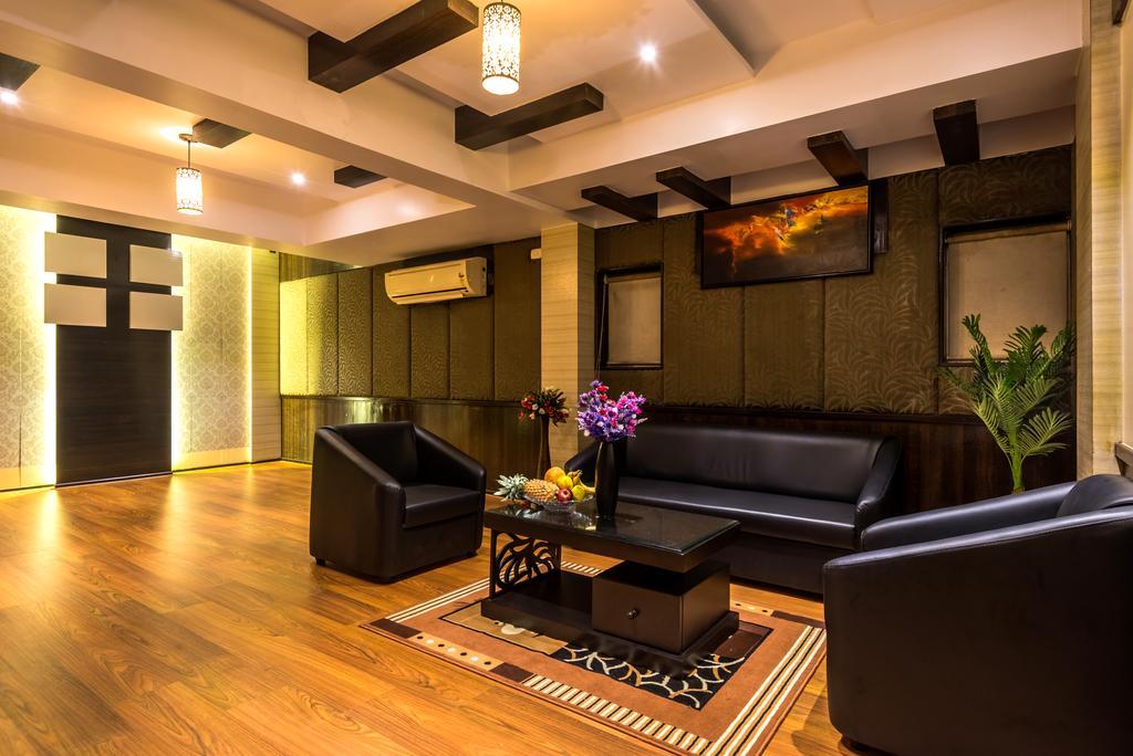 Hotel Peace Park Panvel Extérieur photo