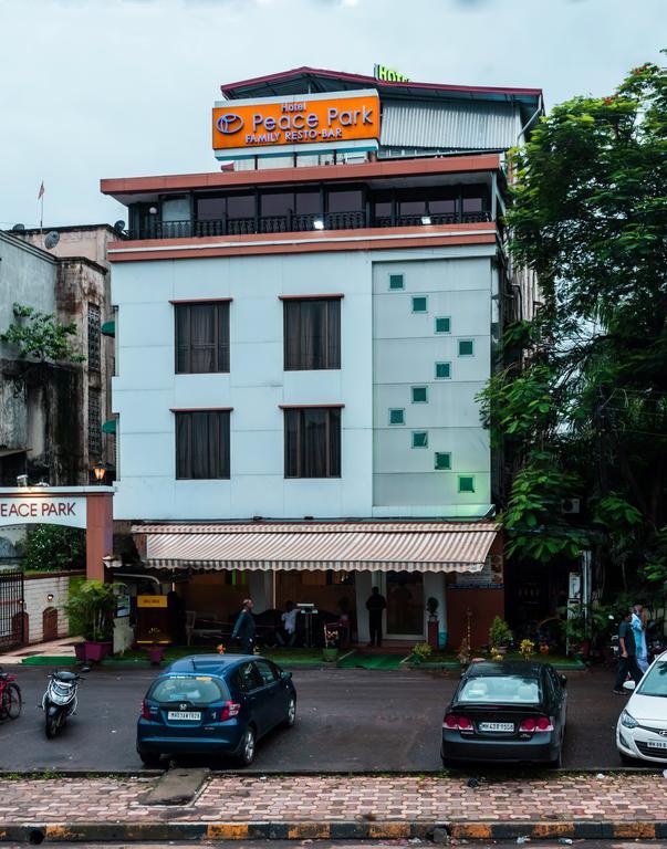Hotel Peace Park Panvel Extérieur photo